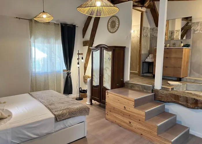 La Tour De Coron Maison d'hôtes 3*