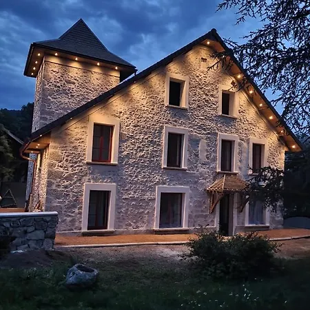 Guest house La Tour De Coron Belley