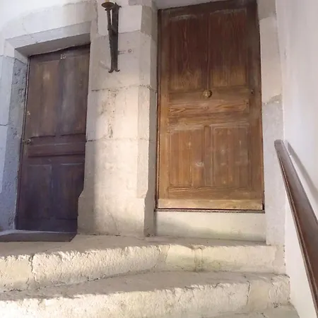 La Tour De Coron Guest house