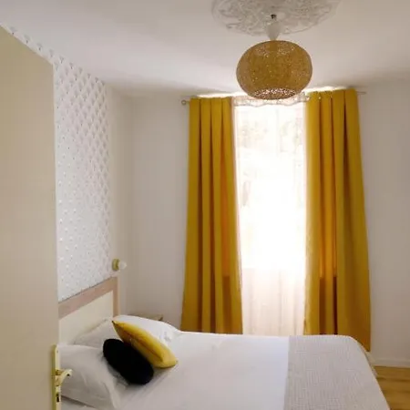 La Tour De Coron Guest house Belley